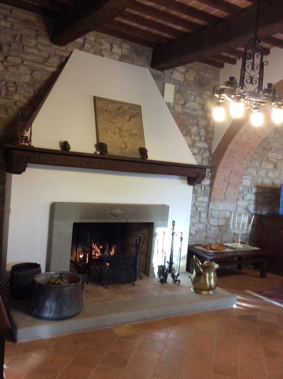 Agriturismo La Bicocca - Apt. "Il Leccio" Castel Rigone Номер фото